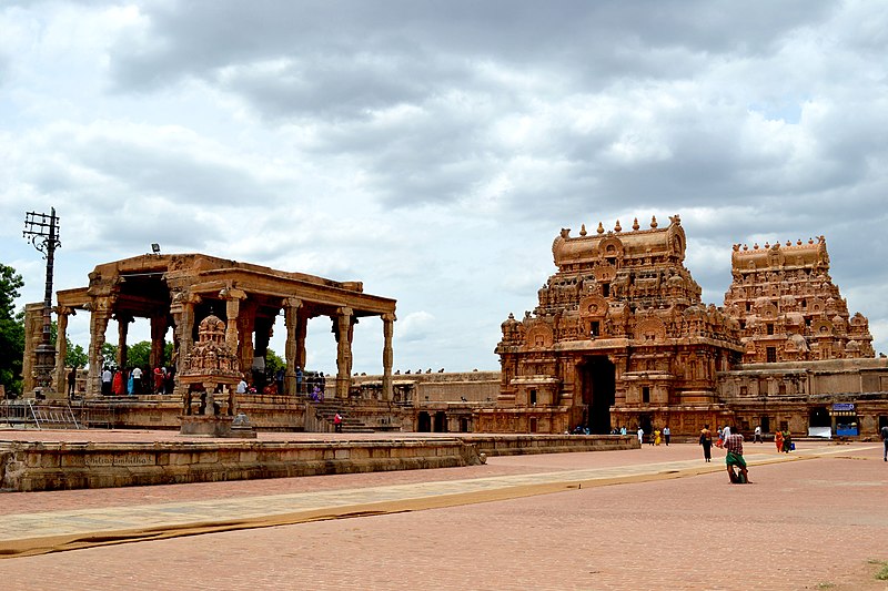  Brihadeswara temple